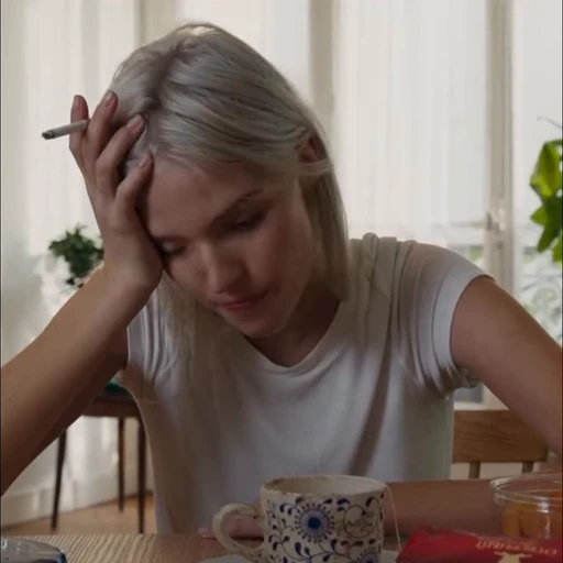 🐚 Стикер «Анна Полиатова» для Telegram