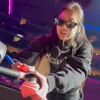 Эмодзи 🥂 blackpink для Telegram — скачать