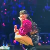 🥂 Эмодзи «🥂 blackpink» для Telegram