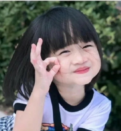 👌 Стикер «Ullzangbaby» для Telegram