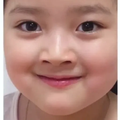 🤪 Стикер «Ullzangbaby» для Telegram