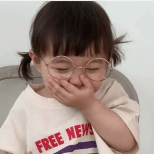😬 Стикер «Ullzangbaby» для Telegram