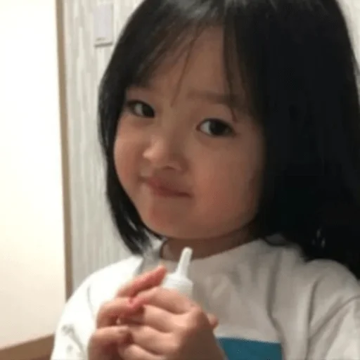 😖 Стикер «Ullzangbaby» для Telegram