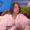 🥡 Эмодзи «🥡 Билли Айлиш» для Telegram