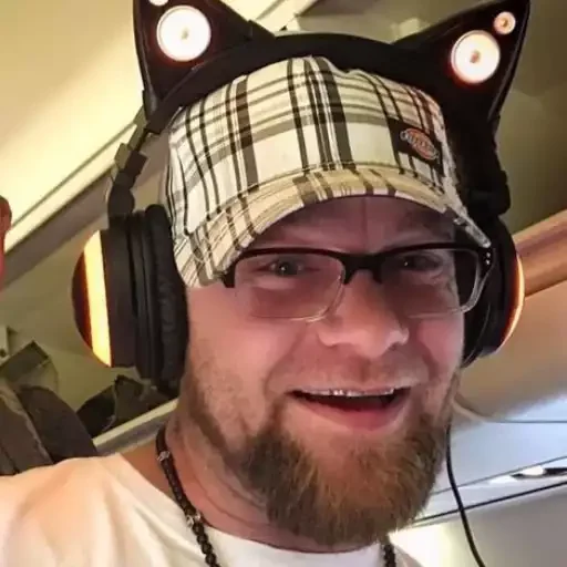 😺 Стикер «Fisting is FFDP» для Telegram