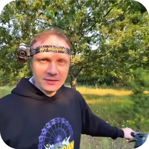 🥽 Стикер «Креосан и его команда» для Telegram