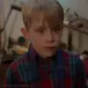 😕 Эмодзи «Один дома» для Telegram