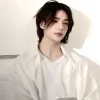 🤩 Эмодзи «Hyunjin ー» для Telegram