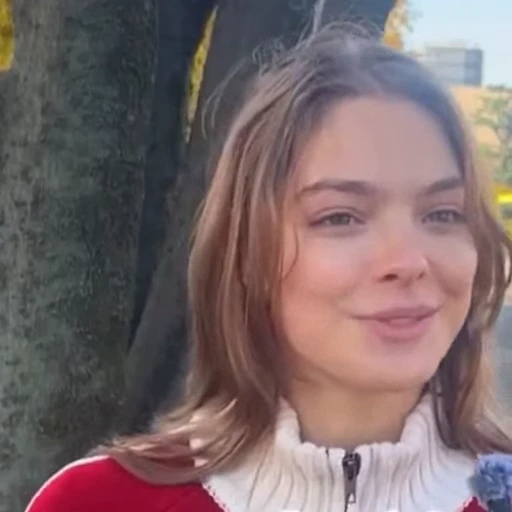 🤩 Стикер «Isabel Myers» для Telegram