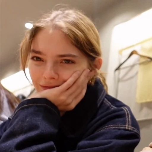🤩 Стикер «Isabel Myers» для Telegram