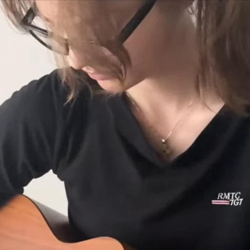 🤩 Стикер «Isabel Myers» для Telegram