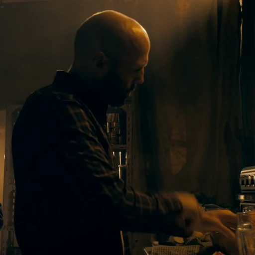🐝 Стикер «Jason Statham» для Telegram