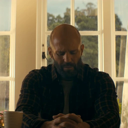 🐝 Стикер «Jason Statham» для Telegram