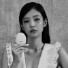 🤩 Эмодзи «Jennie ー» для Telegram