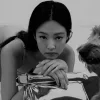 🤩 Эмодзи «Jennie ー» для Telegram