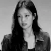 🤩 Эмодзи «Jennie ー» для Telegram