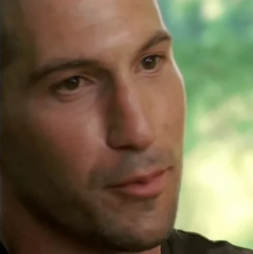 🪓 Стикер «Jon Bernthal» для Telegram