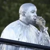 😐 Эмодзи «'Kanye West» для Telegram