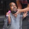 😐 Эмодзи «'Kanye West» для Telegram