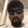 😐 Эмодзи «'Kanye West» для Telegram