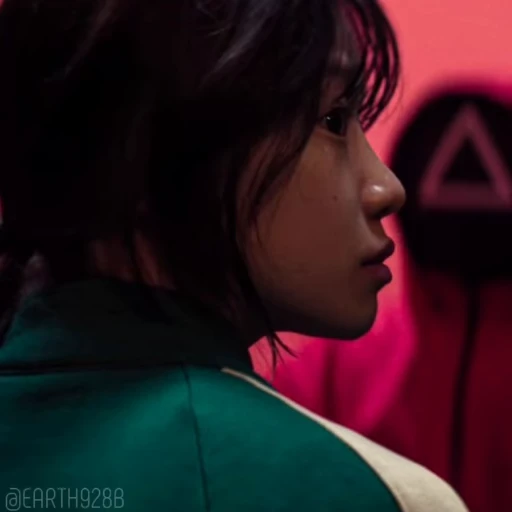 😶 Стикер «Kim Junhee» для Telegram