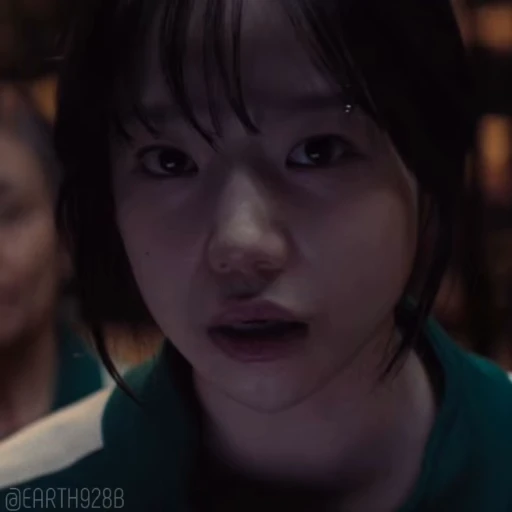 😶 Стикер «Kim Junhee» для Telegram