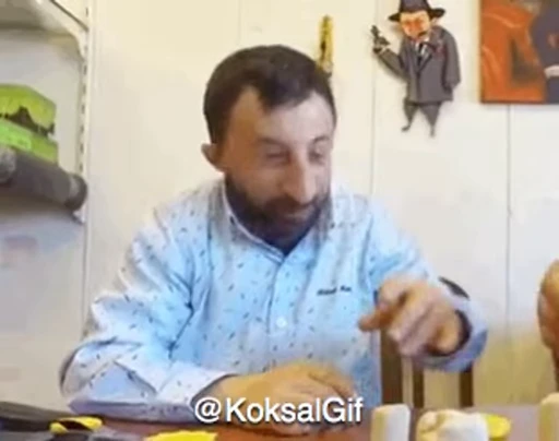 😂 Стикер «Koksal Laughs» для Telegram