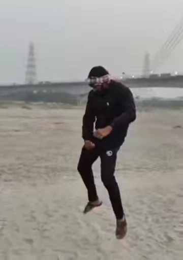 🤔 Стикер «l ALL IN ONE» для Telegram