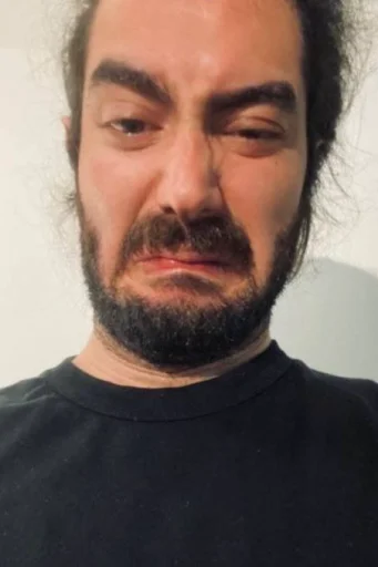 🤢 Стикер «Lalala» для Telegram