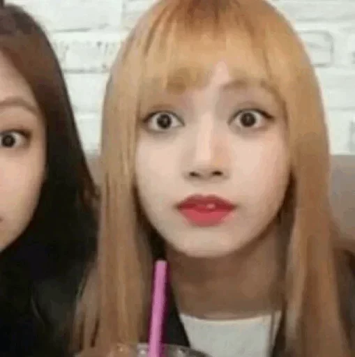 😳 Стикер «Lalalisa» для Telegram