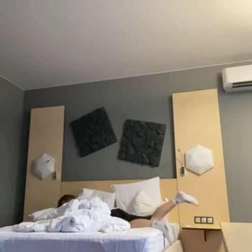 🛌 Стикер «ПеплНаХуди» для Telegram