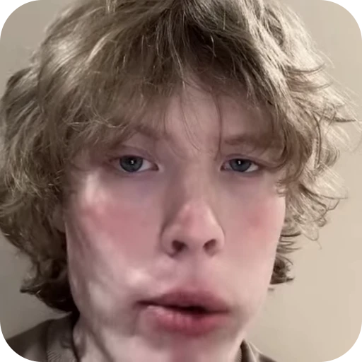 🌟 Стикер «ПеплНаХуди» для Telegram