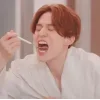 🥰 Эмодзи «Ли Дон Ук» для Telegram