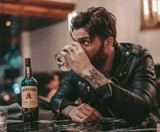 🥃 Стикер «.•° SHARAB °•. ]» для Telegram
