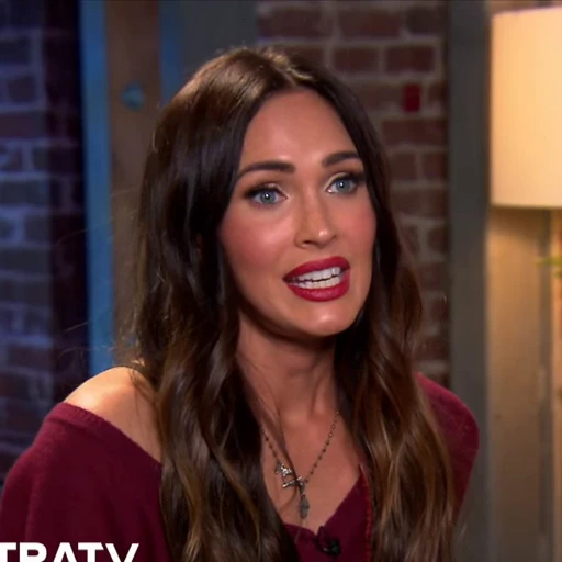 🤩 Стикер «Megan Fox» для Telegram