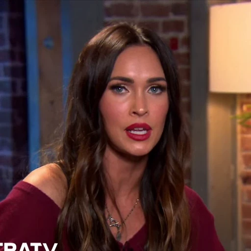 🤩 Стикер «Megan Fox» для Telegram