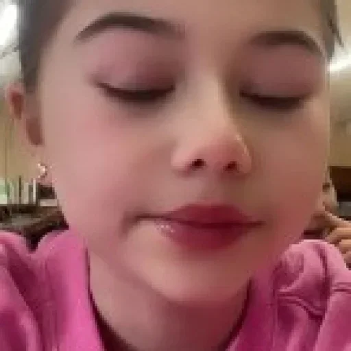 😌 Стикер «Milashik» для Telegram