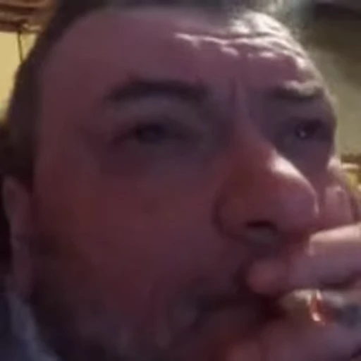 🚬 Стикер «Laincore» для Telegram