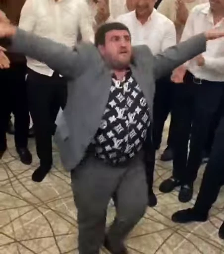 🤪 Стикер «Laincore» для Telegram