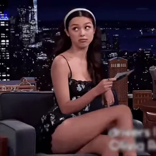 💜 Стикер «Olivia Rodrigo» для Telegram