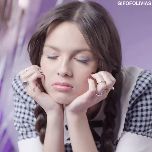 💜 Стикер «Olivia Rodrigo» для Telegram
