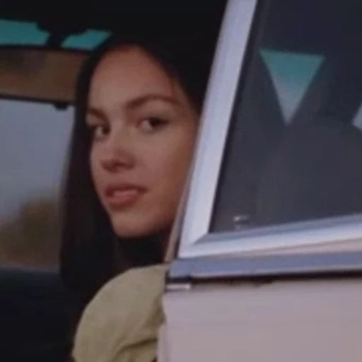 💜 Стикер «Olivia Rodrigo» для Telegram