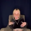 👸 Эмодзи «Видео набор эмоджи с певицей Инстасамка Instasamka» для Telegram