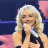 🤩 Эмодзи «Sabrina Carpenter Еще» для Telegram