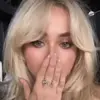 🤩 Эмодзи «Sabrina Carpenter Еще» для Telegram