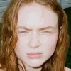 Эмодзи Sadie Sink Еще для Telegram — скачать