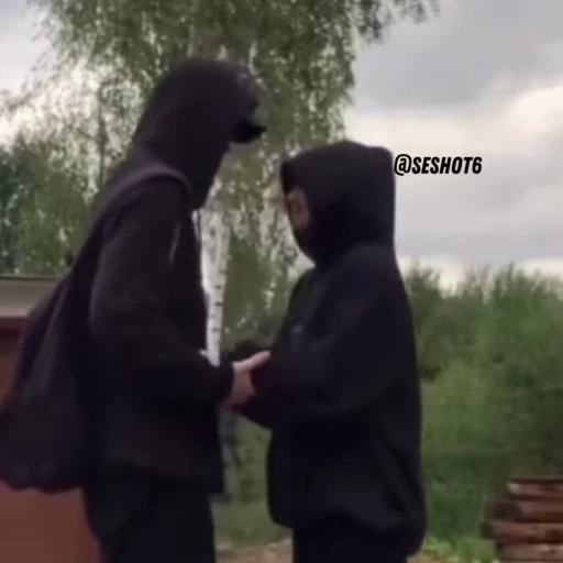 😘 Стикер «بقیه استیکرها تو چنل» для Telegram