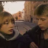 🚃 Эмодзи «😏 Видео набор эмоджи по фильму «Сёстры»» для Telegram