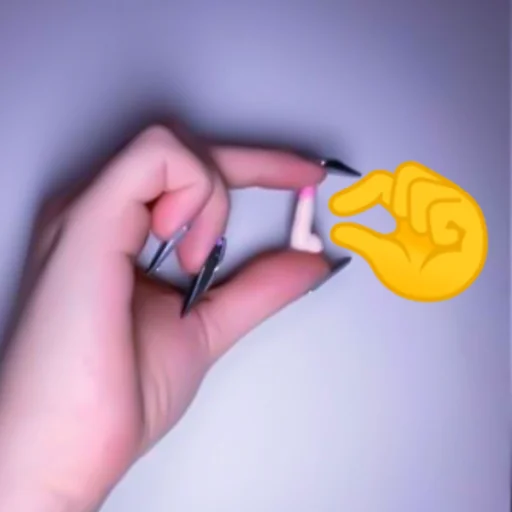 🤏 Стикер «Bnwo» для Telegram