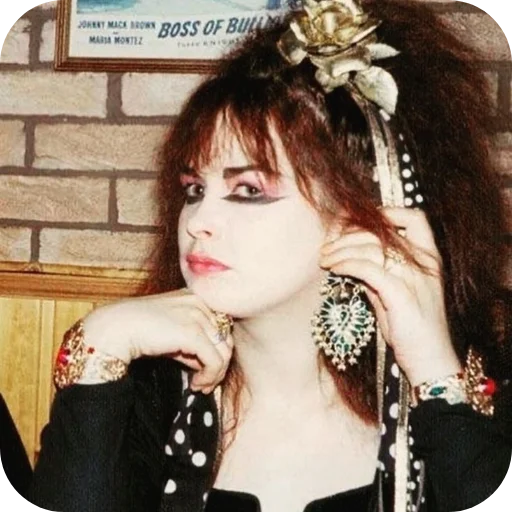 😁 Стикер «Strawberry Switchblade» для Telegram